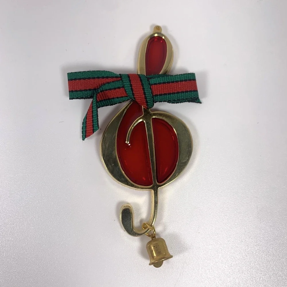 Hallmark 1986 Vintage Keepsake Ornament‎ Festive Treble Clef Music